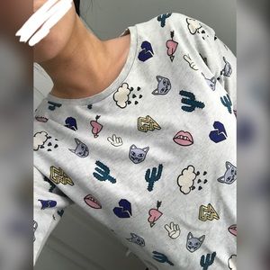 Gray sweater with cute figures